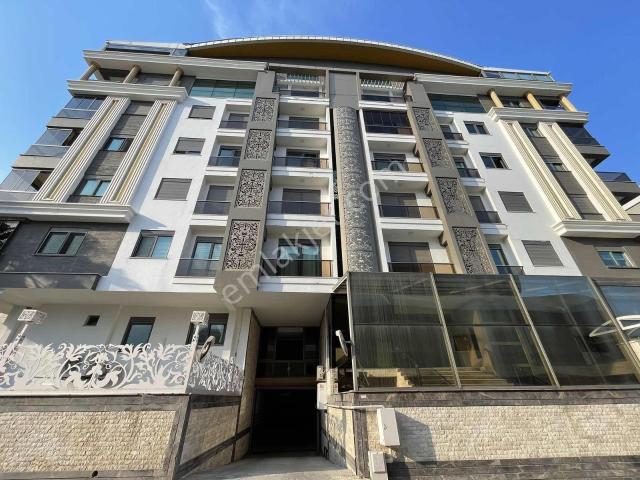 Uncalı'da Prestijli Satılık 4+1 Ters Dubleks Fırsatı