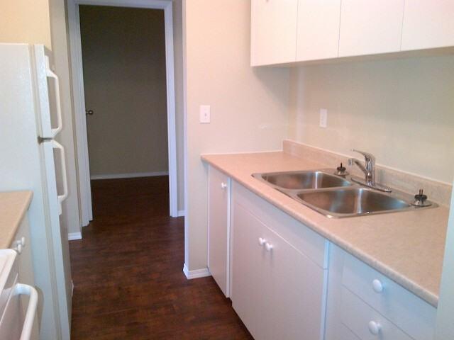 Unchaga Court 2 Bedroom Apartment for Rent at 10109 13 St, Dawson Creek, BC V1G 4R4