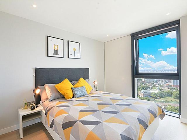 UNCLE Elephant and Castle, Elephant. 1 bed flat to rent £2,899 pcm £669 pw