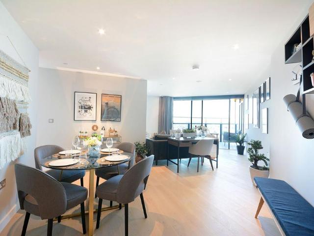 UNCLE Elephant & Castle, Elephant and. 1 bed flat to rent £2,850 pcm £658 pw