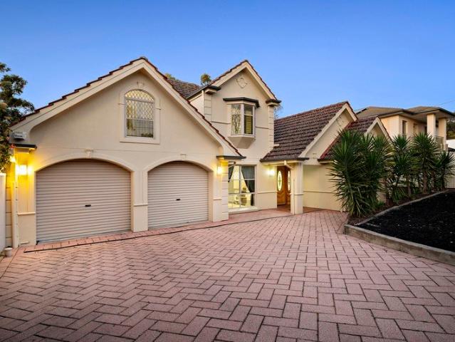 Uncompromised Executive Living: Prestigious Address, Premium Family Home