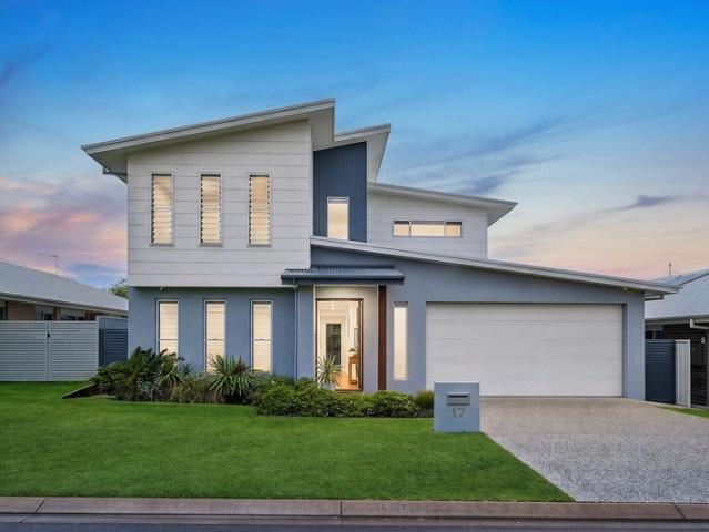 Uncompromised perfection, paces from surf and sand
