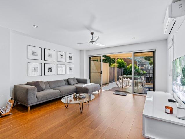 UNCOMPROMISING PRIVATE, SPACIOUS & LUXURIOUS HOME