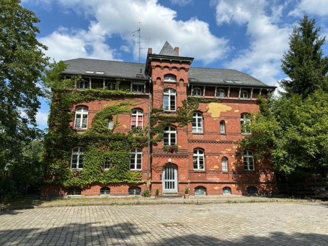 und am Ende der Strasse: Wohnung im Haus am See