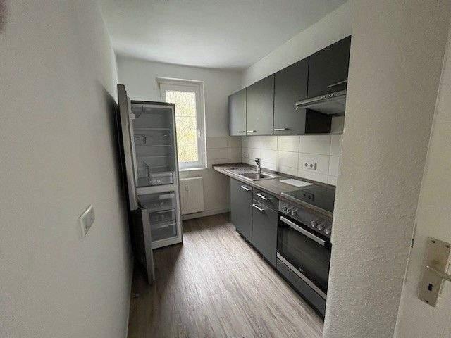 Und die KÃ¼che ist schon dabei. schÃ¶ne 2 Zimmer Wohnung mit EinbaukÃ¼che, sofort einzugsfertig