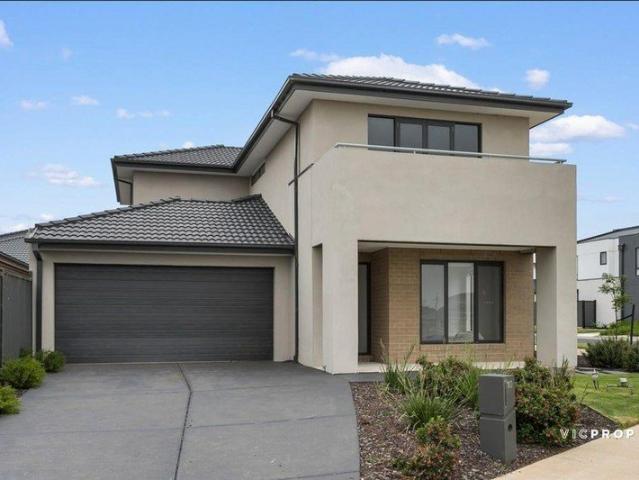 UNDER APPLICATION Modern Family Living in One of Truganina's Best Locations