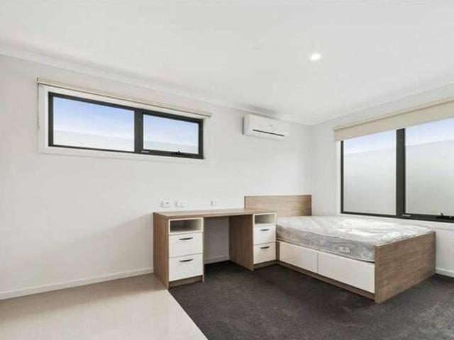 UNDER APPLICATION Quality Living All Utilities Inc Walk to Uni Hospital