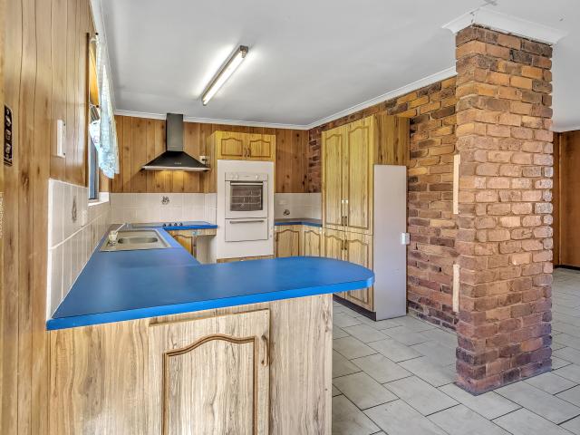 Under Contract / Unconditional!