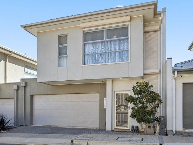 Under Contract by Shane Moore