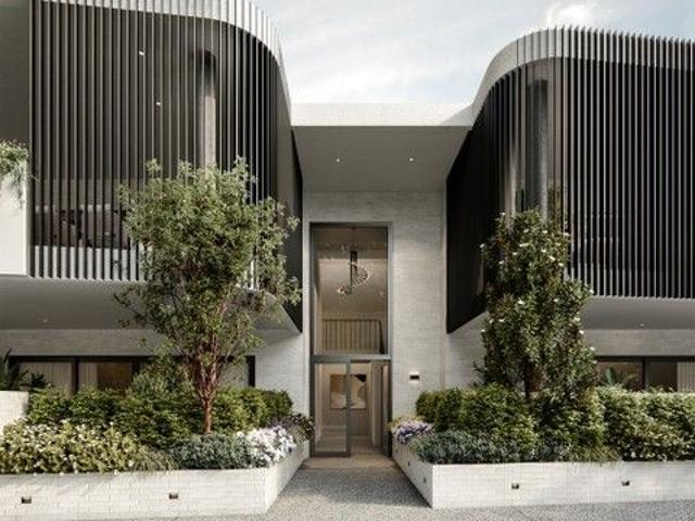 Under Construction Completion Q4 Oversized Luxury Apartments Limited Remaining