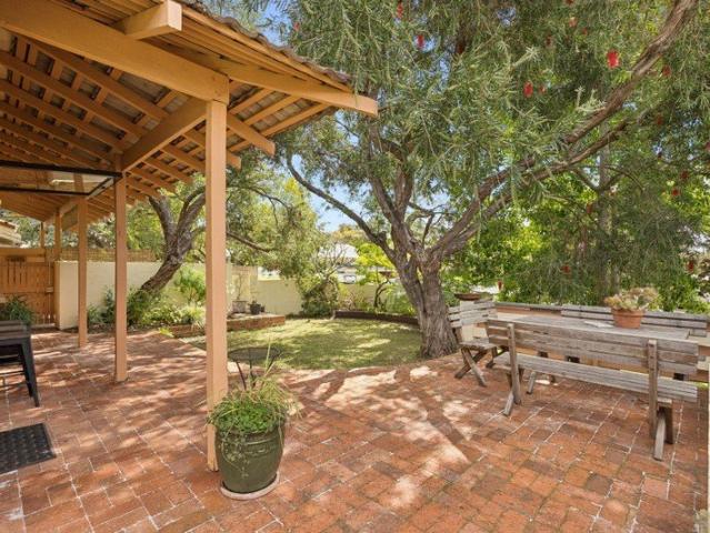 UNDER OFFER!