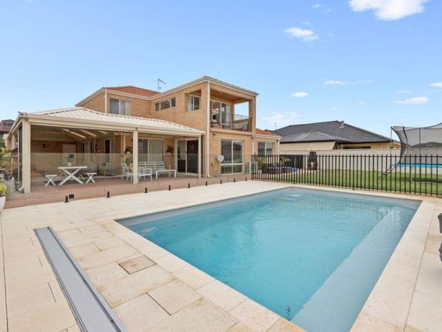 Under offer with Jayne