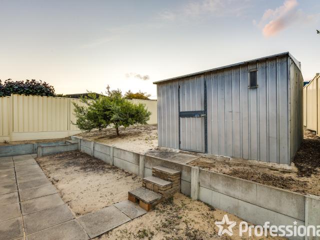 Under offer by tom zdunek beldon local