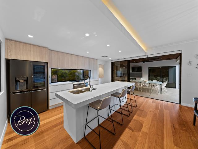 Under Offer by BM 4 Days on Market