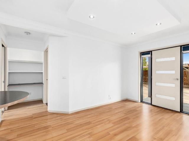 UNDER OFFER GMHBA Stadium Precinct One Bedroom Unit
