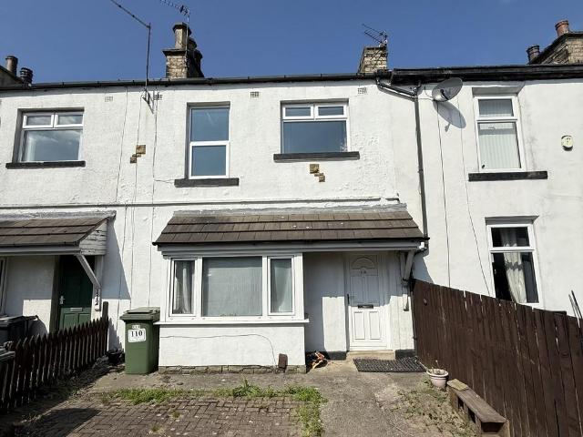 Undercliffe Road BD2 Studio to rent £450 pcm £104 pw