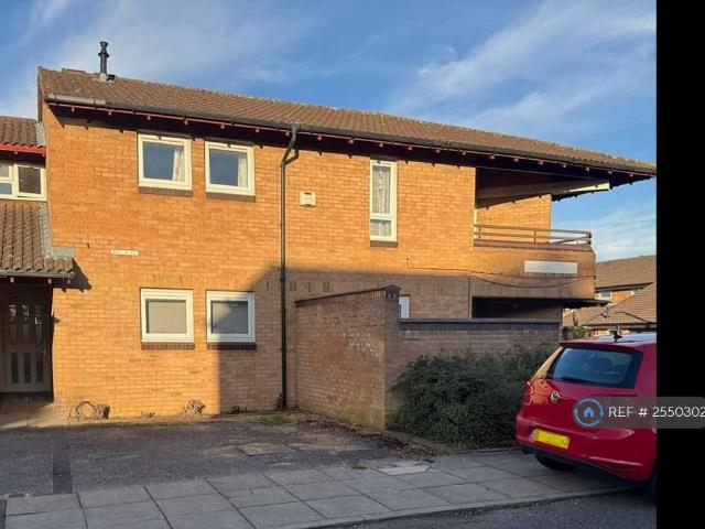 Underwood Place, Milton Keynes, MK6 1 bed maisonette to rent £900 pcm £208 pw