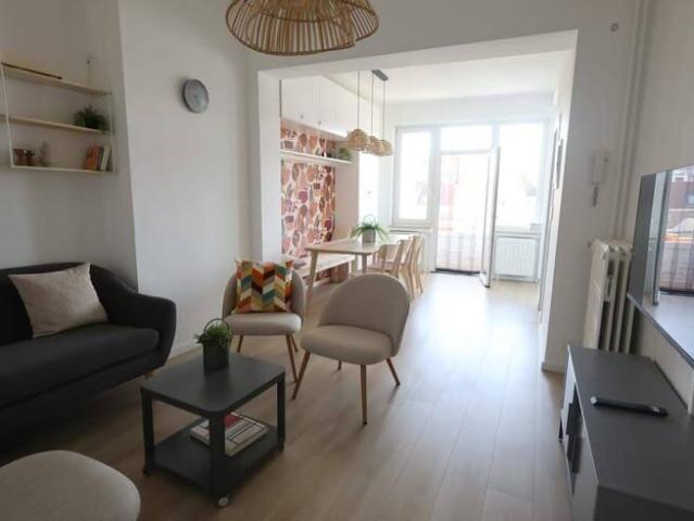 Une chambre dans une chouette colocation de filles !