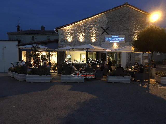 Une belle opportunité d'achat de restaurant à ne pas manquer. 350m² Saint Martin de Gurson