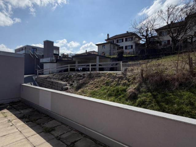 Une grande terrasse au calme charges forfaitaires