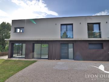 UNE MAISON OU IL FAIT BON VIVRE AU COEUR DE SAINT CYR AU MONT D'OR