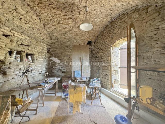 Une maison de village avec terrasses 50m² Saumane de Vaucluse