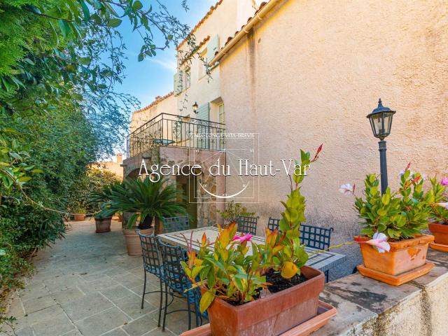 Une maison de village exceptionnelle au cœur de Bargemon 16. 161m² Bargemon