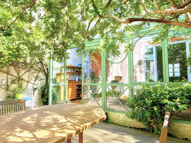 UNE MAISON DE VILLE 160M2 SH, AVEC JARDIN ET GARAGE 50M2, A PERPIGNAN CENTRE