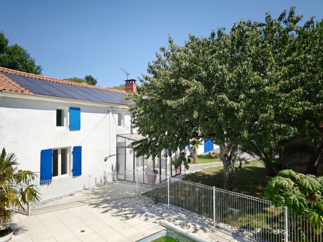 UNE MAISON DEUX LOGEMENTS