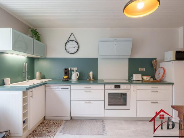 Une maison en pierre prête à accueillir vos projets 118m² Bourbonne les Bains