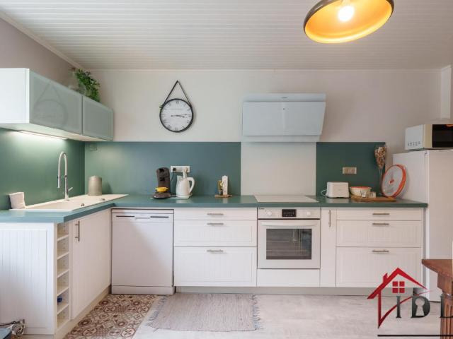 Une maison en pierre prête à accueillir vos projets
