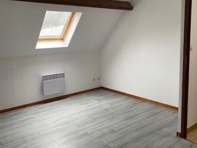 Une maison 2 chambres avec parking extérieur + garage