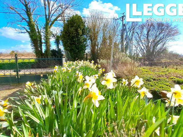 “A charming property ideal for multi generational living. Emplacement ideal Les 24 Heures du Mans