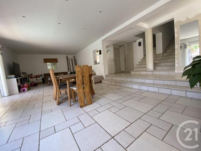 Une propriété rare au cœur du quartier recherché de Janas !. 230m² La Seyne sur Mer