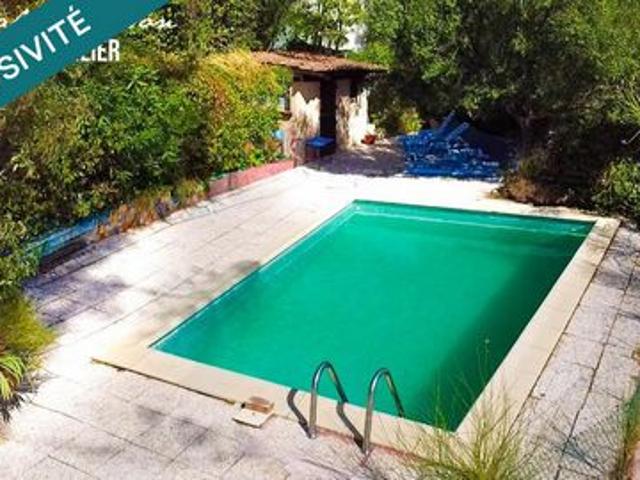 Une véritable maison de famille au cœur de la nature, proche du village