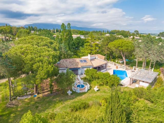 Une villa exceptionnelle à Mouans Sartoux m² Mouans Sartoux