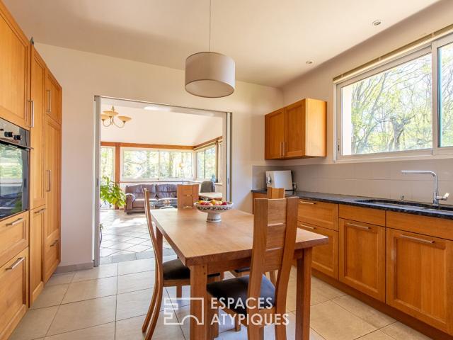 Une villa intemporelle dans un écrin végétal exceptionnel. 184m² Avrillé