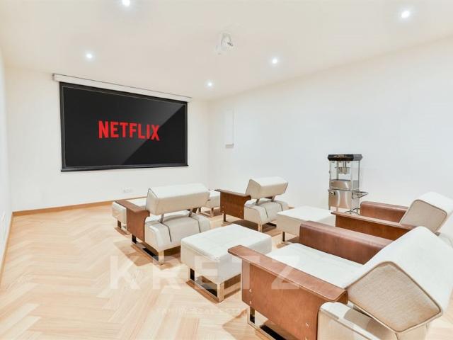 Une villa iconique dans l’esprit 70’s, entre mer et confort 493m² Les Sables d'Olonne