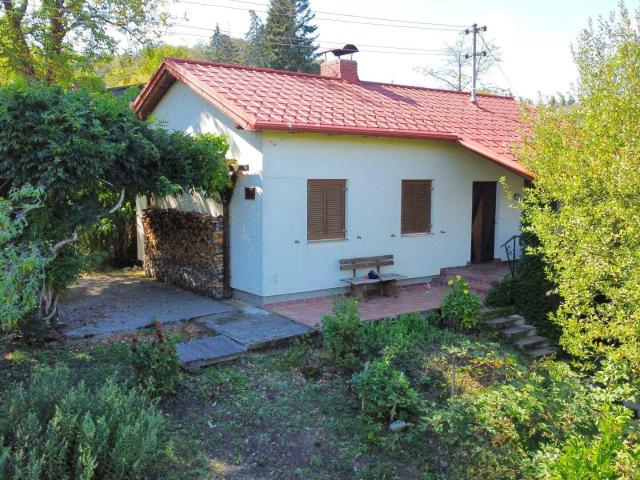 Uneinsehbares, idyllisches Haus mit viel Grund und Privatsphäre