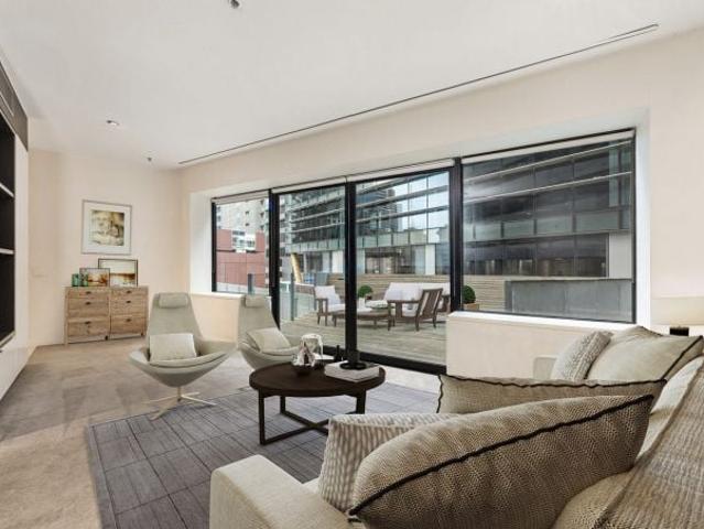 UNFURNISHED 1 bedroom delight WITH CARPARK!