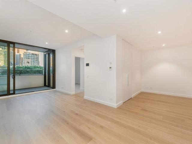 Unfurnished 1Bedroom+Study, 1 Bathroom Apartment!