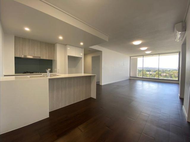 Unfurnished 2 Bedroom 2 Bathroom plus multi purpose room Apartment in the Heart of Robina