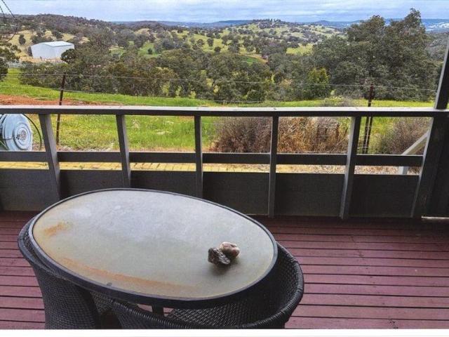UNFURNISHED 2 Bedroom with fanstic views. Under 5 mins to Bindoon 40mins to Ellenbrook. Security property. Pets okay with no sheep or cattle dogs