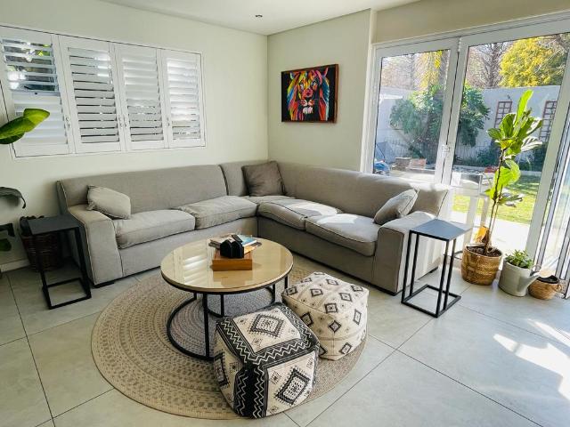 Unfurnished 2 Bedroom Townhouse to Rent in Sandhurst