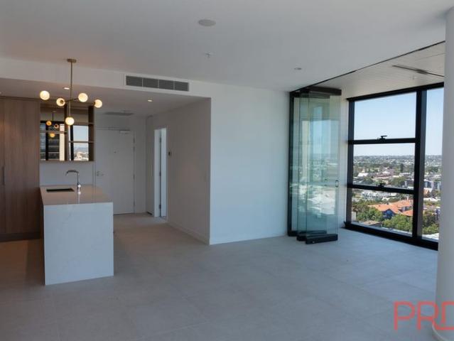 Unfurnished 2x2 Apartment in Perth Hub Central CBD!