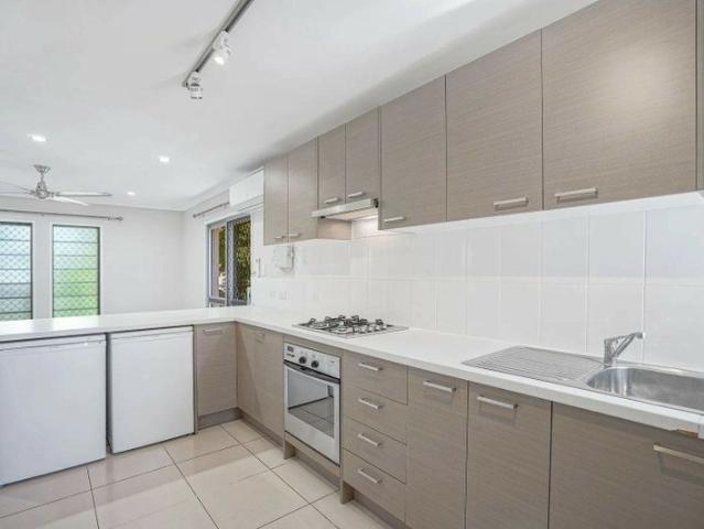 UNFURNISHED UNIT CLOSE TO THE HOSPITAL
