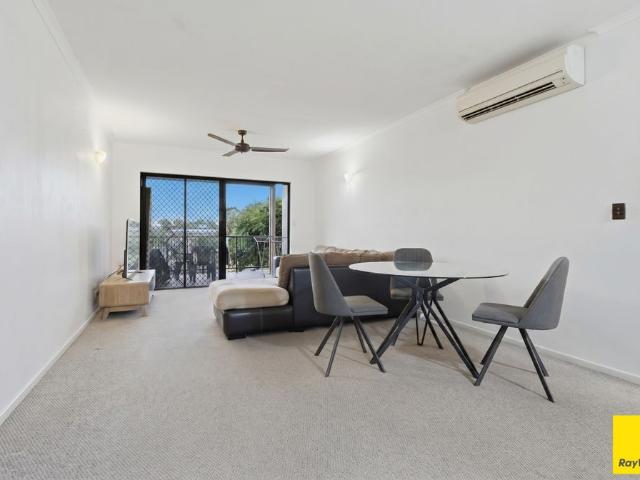 UNFURNISHED UNIT IN EARLVILLE!