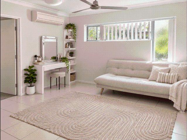 Unfurnished Unit Walk to Broadwater