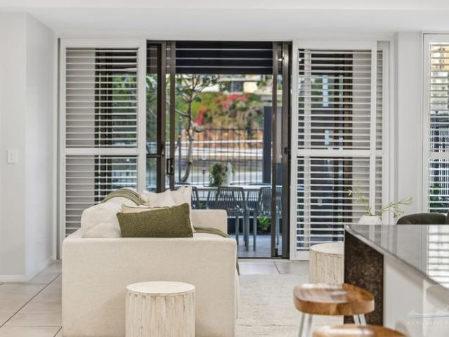 Exclusive Riverfront Villa with Uninterrupted Views