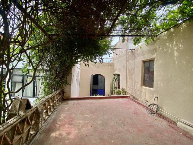 Unfurnished Apartment for rent. 3 minutes walk to la Parroquia!Best Location